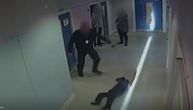 Policajac udara autističnog dečaka i vuče ga po školskom hodniku: Šokantan snimak iz Liverpula