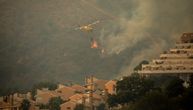 Bukti požar u Španiji, vetar otežava gašenje: Vatrogasac izgubio život u borbi sa vatrenom stihijom
