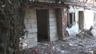 Prizori iz kuće strave u Čačku: Komunalci pronašli skelet, nedeljama se osećao nesnosan smrad
