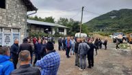 Deseti dan na barikadama: Srbi ne odustaju uprkos kiši