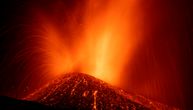 "Vatromet" prirode iznat Tihog okeana: Erupcija najvećeg vulkana na Galapagosu