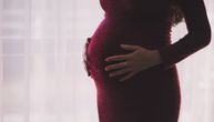 Fetus pronađen u kutiji ispred bolnice u Londonu: Policija traga za majkom, strahuju za njeno zdravlje
