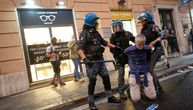 Protest u Milanu zbog kovid propusnica: 15.000 ljudi izašlo na ulice, ministra nazvali epidemijom