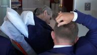 Češki predsednik danas izašao, pa ponovo vraćen u bolnicu: Poznato od čega boluje