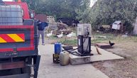 Zemunac u dvorištu napravio benzinsku pumpu: Uhvaćen sa dve točilice i 3.500 litara nafte