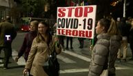 Protest Beograđana ispred Skupštine zbog kovid propusnica: Okupljanje mirno, bez transparenata