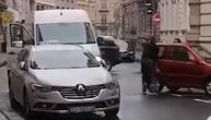 Kad ti manji auto stoji na putu, a ti "zanesi": Ovoj dvojici aplaudira ceo Zagreb