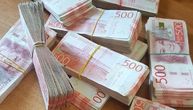 Pune ruke posla za srpske carinike: Pronašli 40.000 evra u kesi, komandnoj tabli, kod putnika pešaka