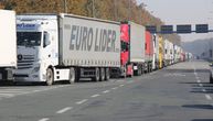 Kolone kamiona na graničnim prelazima: Na Horgošu i Kelebiji čekaju 7 sati, na Batrovcima 6