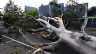 Orkanski vetar u Australiji: Čupao krovove i obarao drveće, 450.000 domova je bez struje