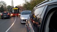 Vozio autobus u suprotnom smeru: Pravio gužvu u Beogradu, usledio je vulgaran pozdrav