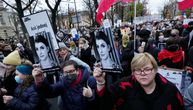 Protest u Poljskoj zbog zakona o abortusu: Hiljade demonstranata se okupilo, nose sveće