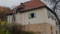 U ovoj kući su izgoreli čovek i verni pas: Detalji požara koji je zahvatio kuću kod Arilja