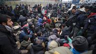 Migranti pokušavaju da probiju granični punkt i uđu u Poljsku: Na čelu kolone žene i deca
