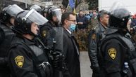 Protest rudara u Sarajevu: Ministar izašao okružen specijalcima, pa se brzo vratio u zgradu