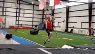 Dekica obara rekorde u skoku s motkom: Ima 82 godine a skače kao srednjoškolac