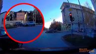 Snimak saobraćajke u Novom Sadu: Sudarila se tri automobila, jedan se okrenuo od siline udara