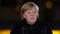 Fešta za Angelu Merkel: Odlazeću kancelarku ispratila vojska uz veliku ceremoniju pod bakljama