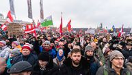 5.000 ljudi protestovalo u Beču protiv korona mera: Nosili sveće, odbili da nose maske, sprema se veći skup