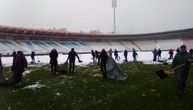 Radna akcija na Marakani: 400 ljudi od jutros čisti sneg da bi Zvezda igrala utakmicu