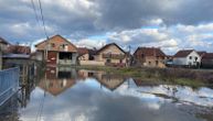 Vanredna situacija u delu Zemuna zbog poplava: Kanali prelivaju, ulice kao u Veneciji
