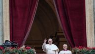 Voditeljka postala hit na internetu: Greškom objavila smrt pape, pa nastavila kao da se ništa nije desilo