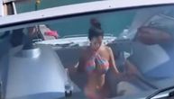 Dragovićeva devojka "grmi" u kupaćem, štoper Zvezde sa igračem Lacija skače sa jahte