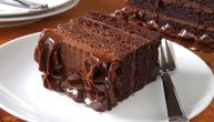 Šerpa torta od oraha i čokolade: Starinski recept za sočni klasik u koji idu samo 2 jaja