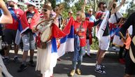 Srce da pukne od ponosa: Poslušajte kako navijači za Novaka pevaju Tamo daleko