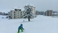Srbija se zabelela, temperatura ne prelazi nulu: Sneg i dalje pada, evo kada se očekuje njegov prestanak
