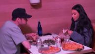 Komičar izveo Kim Kardašijan na sastanak: Mazili se i večerali za 1.800 dinara
