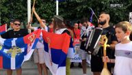 Pravoslavci svesrdno u podršci Novaku posle suđenja: Skup prkosa vlastima Australije uz harmoniku