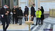 Vučić u Hramu odao počast Oliveru Ivanoviću: Zapalio sveću za ubijenog političara