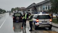 Policija zaustavila auto crnogorskih tablica na ulazu u Srbiju, pa otkrila 13 kg droge