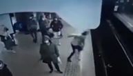 Mladić gurnuo ženu na šine dok je metro stizao na stanicu: Užas u Briselu