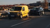 Karambol u Čačku: Rasuto staklo na sve strane, sudarila se tri vozila na prometnoj obilaznici