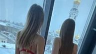 Angelina se slikala u vešu sa drugaricom na prozoru hotela, dok se iza vidi crkva: Meštani i gosti pobesneli