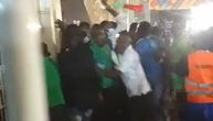 Scene užasa pred meč Kupa afričkih nacija: Barem sedam ljudi poginulo u stampedu, među povređenima ima dece
