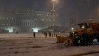 Kompanija koja je čistila put u Grčkoj mora da plati 2.000 evra svakom ko je ostao zarobljen u snegu