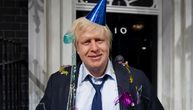 Britanska policija istražuje žurke u kancelarijama Džonsona: Kako je slavio rođendan za vreme lokdauna?