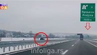 Neverovatna scena na auto-putu "Miloš Veliki": Žena velikom brzinom vozila u kontra smeru