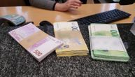 Srpski carinici "ulovili" turistu teškog 50.000 evra: Bogatstvo mu bilo u džepu, a on u bosanskom autobusu