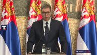 Predsednik Vučić potpisao izbornu listu u Borči: "Ponosan sam na nju"