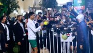 Novak was greeted by fans like "a deity," look at the reaction when he passed by them