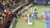 Novak kao šampion ispraćen sa terena
