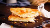 Burek sa sirom, bolji od onog iz pekare: Recept sa kojim nema greške