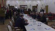 Delegacije Rusije i Ukrajine sele za pregovorački sto: U sali uzavrela atmosfera
