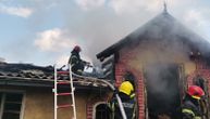 Poznat moguć uzrok požara na Banovom Brdu: Vatra je progutala ceo sprat kuće