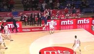 Ognjen kao kobra rešio utakmicu, munjevito ukrao trojku iz ruku Fontekije, Holins krunisao!