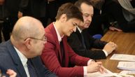 Brnabić, Dačić i Pastor prvi svojim potpisima podržali Vučića kao predsedničkog kandidata